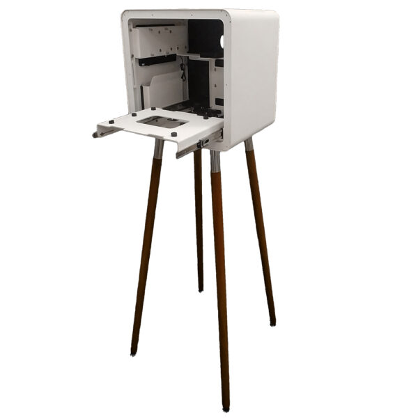 ONE – Image 5